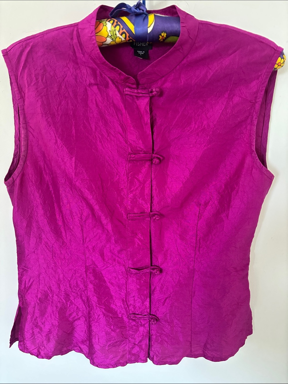 Eileen Fisher sleeveless silk blouse,fuschia stand up collar,knot buttons, L